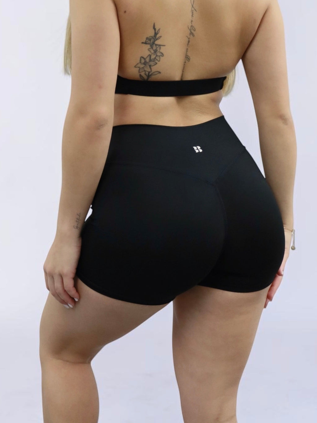 Tension Shorts Black