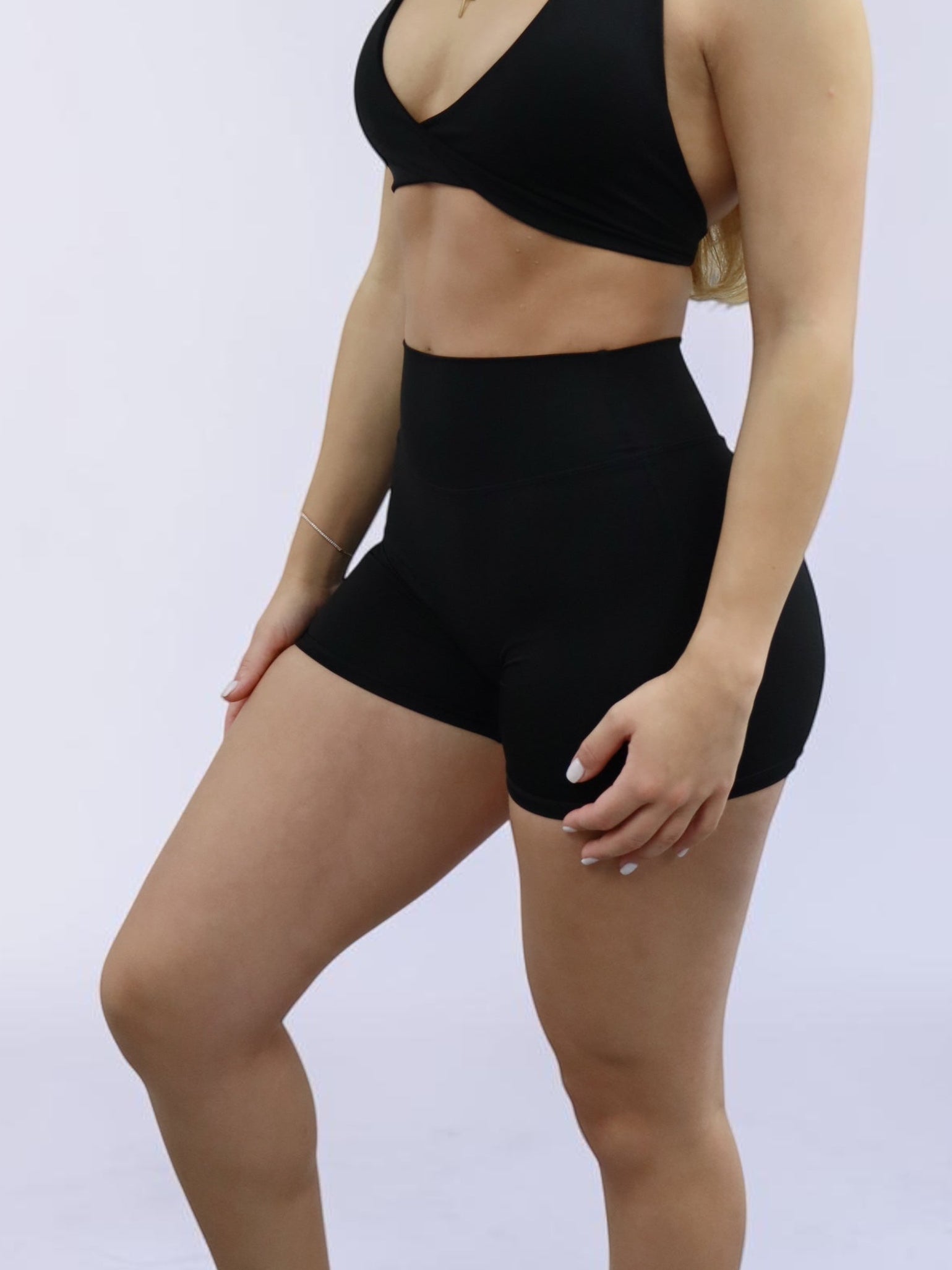 Tension Shorts Black