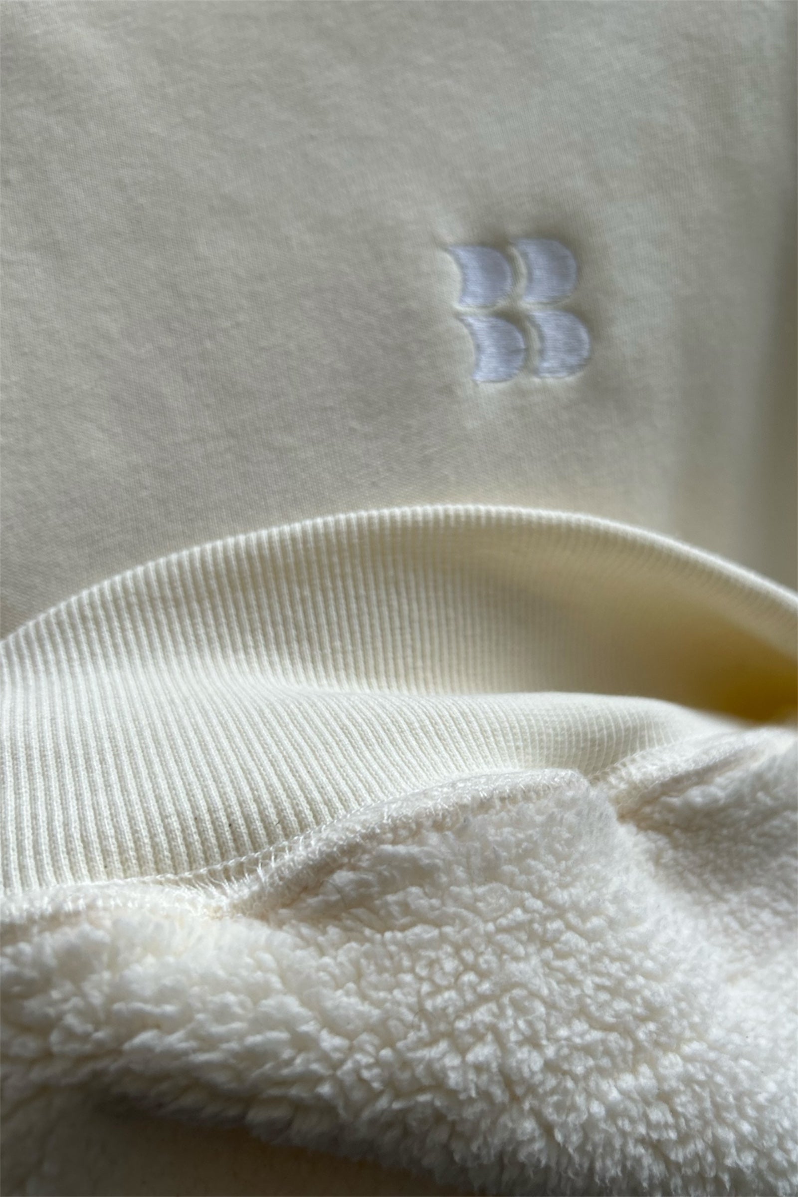 Impress Hoodie Bodyfit