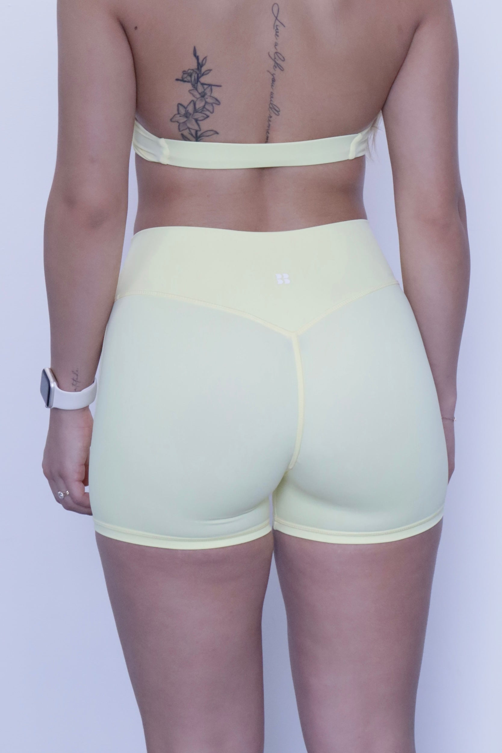 Tension Shorts Yellow
