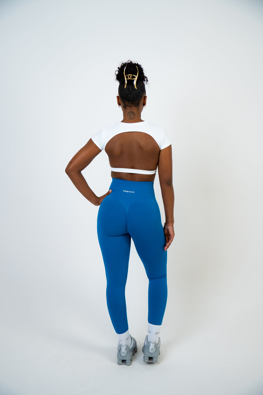 Backless Attire White