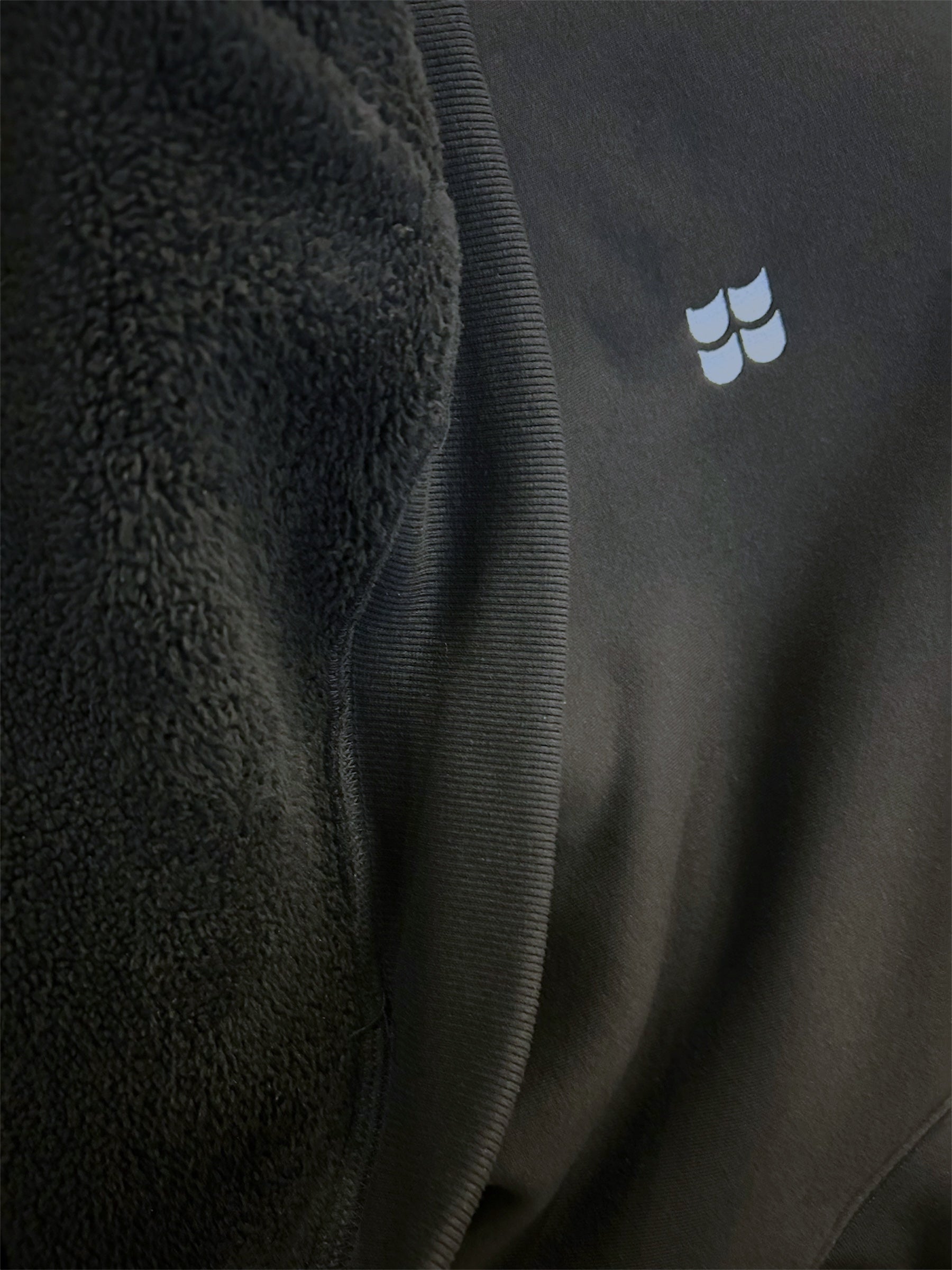 Impress Hoodie Bodyfit